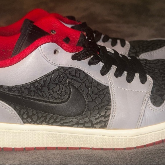 Jordan Black and Red Athletic Shoes - Picture 5 of 5